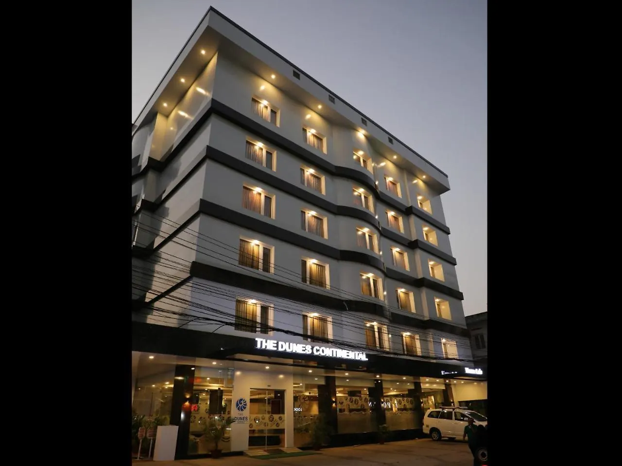 Hotel The Dunes Continental Edapalli